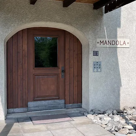 Mandola Flims